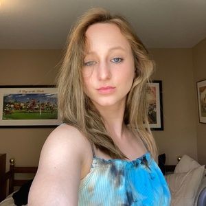 Meet your Posher, Nicole